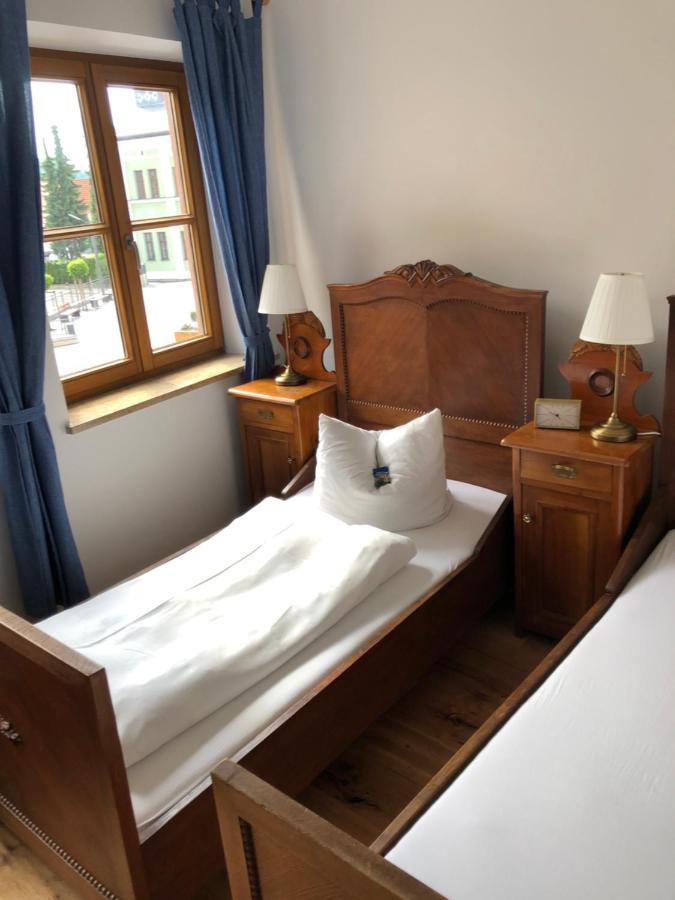 Gasthof Zur Post Wolnzach Exterior photo